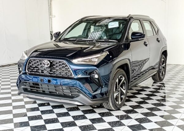 2024 TOYOTA YARIS CROSS BLUE