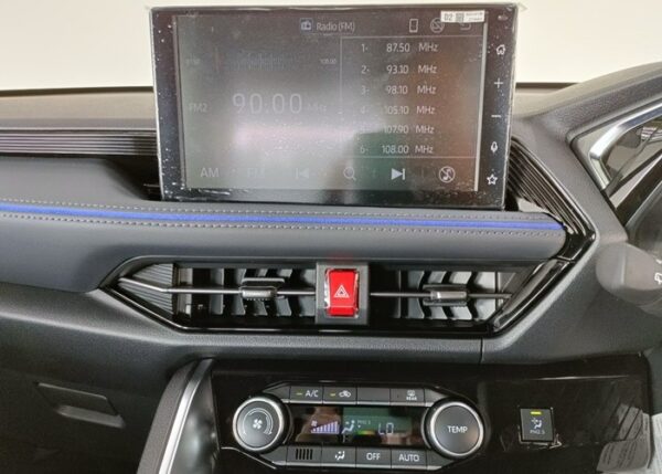 2024 TOYOTA YARIS CROSS BLUE - Image 3
