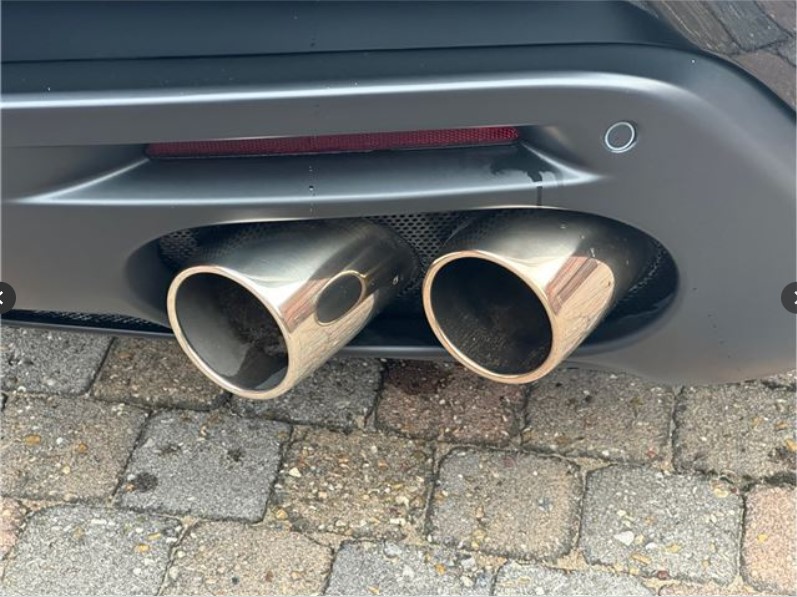 Stunning Ferrari Rome Black 2023 - Image 26