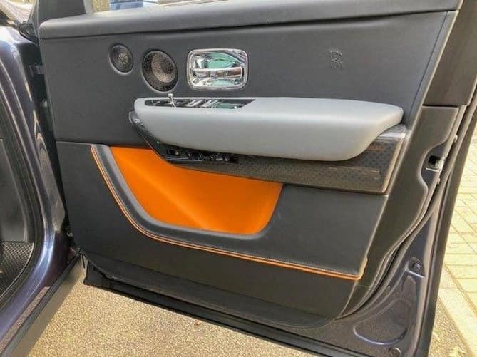 Rolls-Royce Cullinan Black Badge 2023 - Image 21