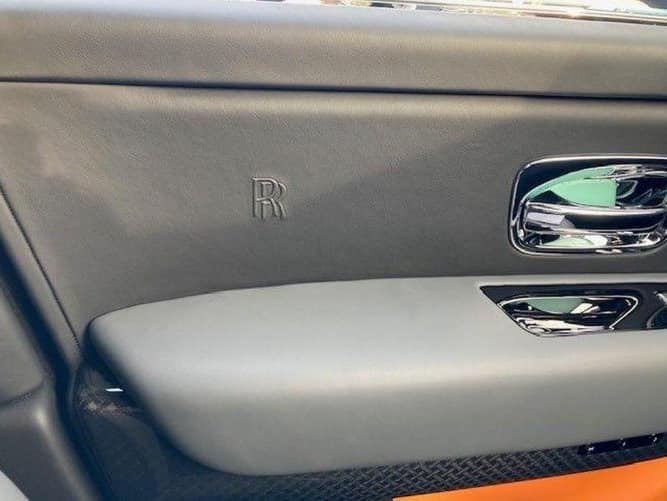 Rolls-Royce Cullinan Black Badge 2023 - Image 33