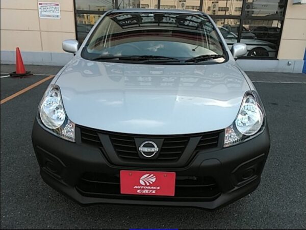 Nissan Advan 2022 Gasoline - Image 6