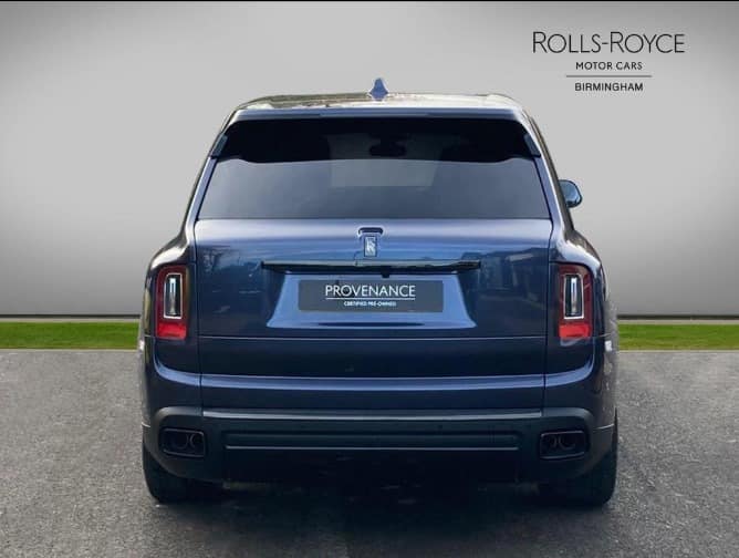 Rolls-Royce Cullinan Black Badge 2023 - Image 7