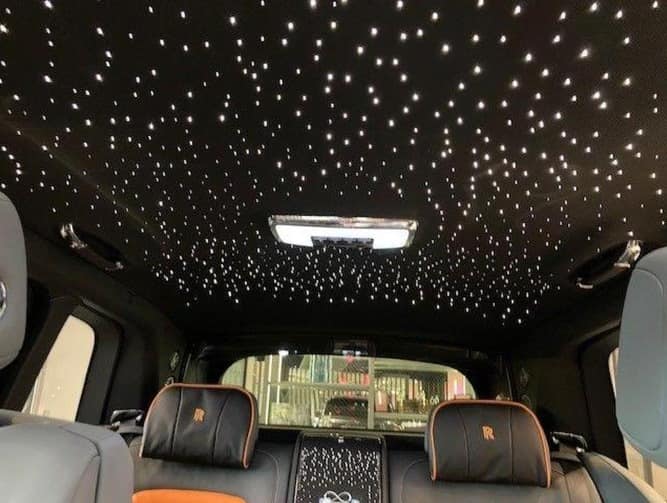 Rolls-Royce Cullinan Black Badge 2023 - Image 9