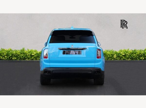Rolls-Royce Cullinan Sky Blue 2023 - Image 10