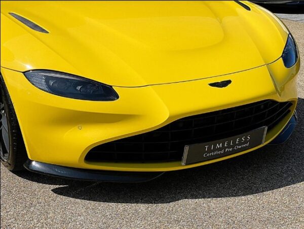 Aston Martin Vantage 2024 - Image 7