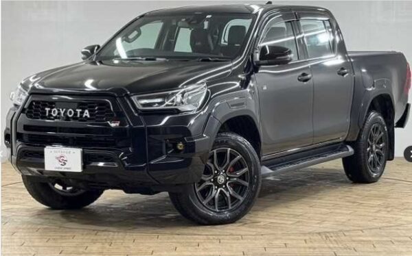 2023 TOYOTA HILUX GR SPORT – DOUBLE CAB 4x4 - Image 5