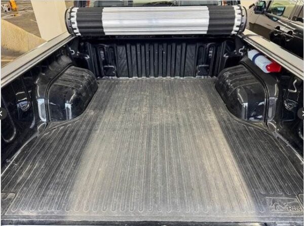 2023 TOYOTA HILUX GR SPORT – DOUBLE CAB 4x4 - Image 17