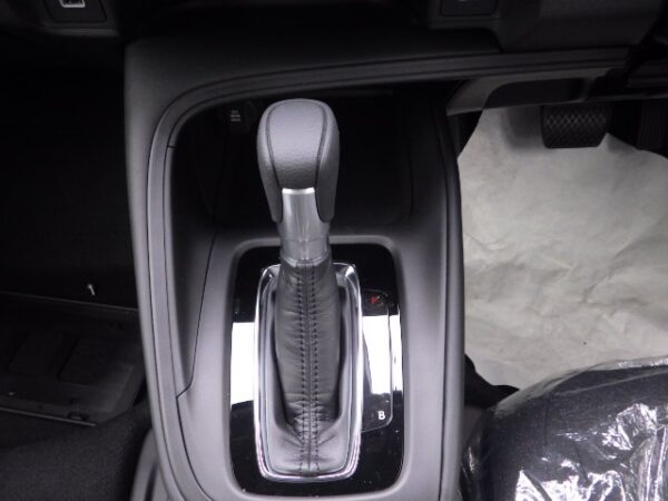 HONDA VEZEL HYBRID 2023 - Image 8