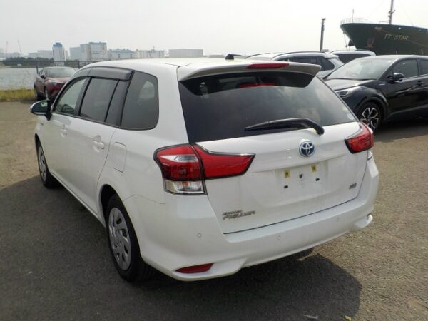 Toyota Fielder 2020 Hybrid - Image 5