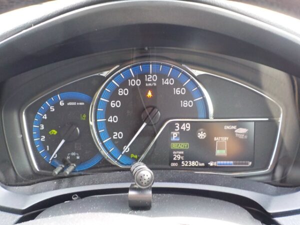 Toyota Fielder 2020 Hybrid - Image 7