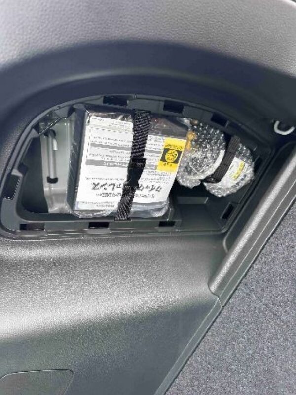 New Model Vezel Z Play 2024 Facelift and updated sound system (Stock ID: 5279) - Image 11