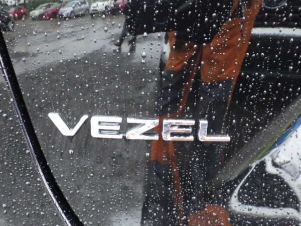 Honda Black Vezel Z package 2024 (Stock ID: 5296) - Image 4