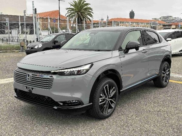 Honda Vezel Grey Z Play (2024  Stock ID: 5289)