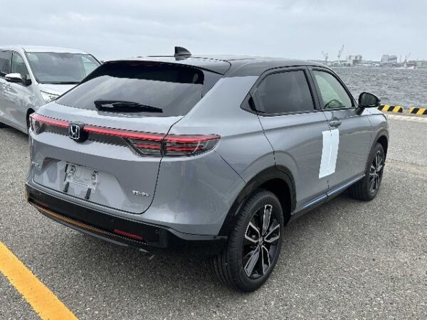 Honda Vezel Grey Z Play (2024  Stock ID: 5289) - Image 2