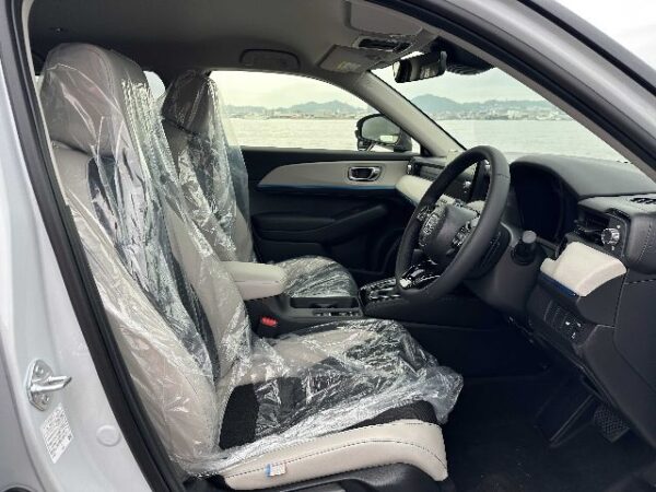 New Model Vezel Z Play 2024 Facelift and updated sound system (Stock ID: 5279) - Image 4
