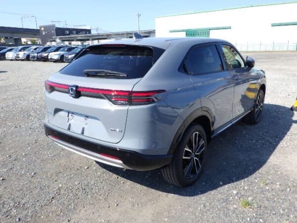 Honda Grey Vezel Z Package Facelift 2024 (Stock ID: 5303) - Image 17
