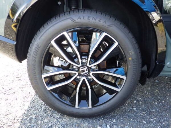 Honda Green Z Vezel(Stock ID: 5359) - Image 10