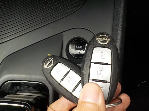 Nissan Black Note 2021 2WD - Image 2