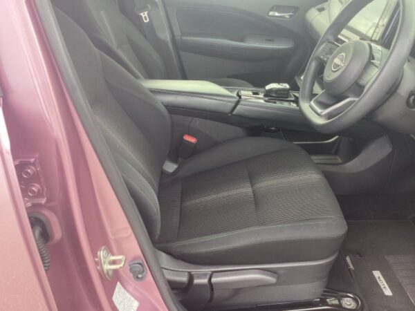 Nissan Pink Note 2022 2wd Hybrid - Image 4