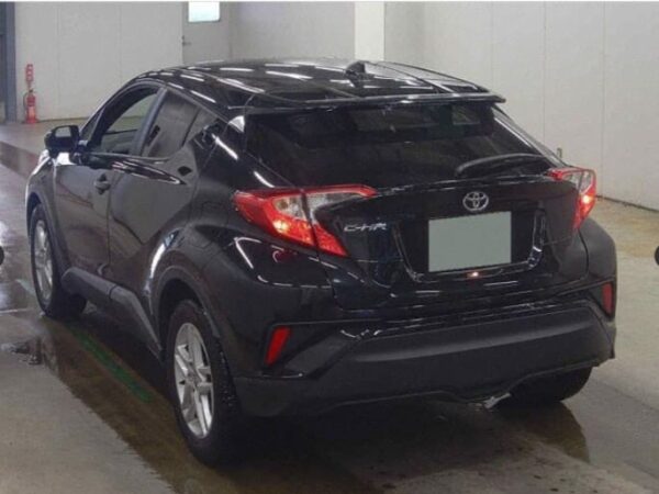 Toyota C-hr 2023 1200cc gas Grade 4.5 17k Mileage - Image 6