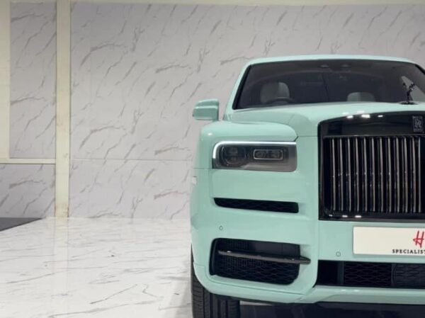 Rolls-Royce Cullinan Black Badge 2023 - Image 5