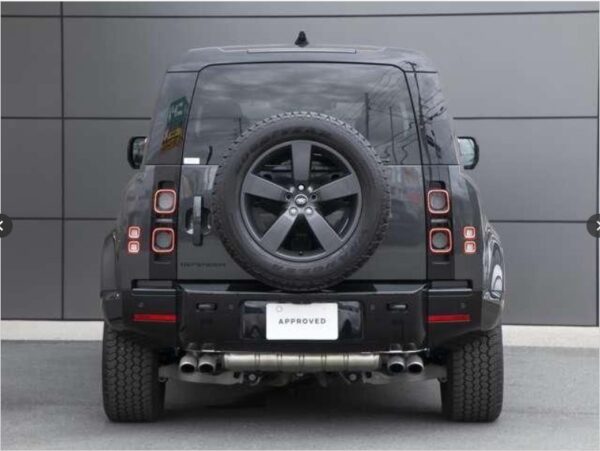 Defender 110V8 P525 Black 2024 - Image 5