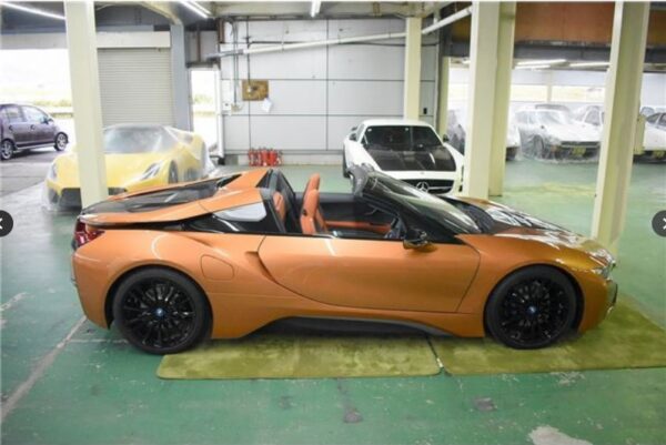 BMW i8 Roadster 2021 - Image 10