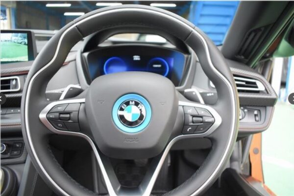 BMW i8 Roadster 2021 - Image 32
