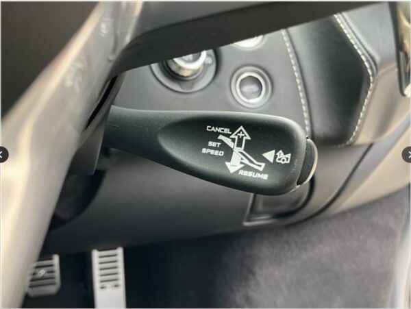 McLaren GT Luxe White 2023 - Image 19