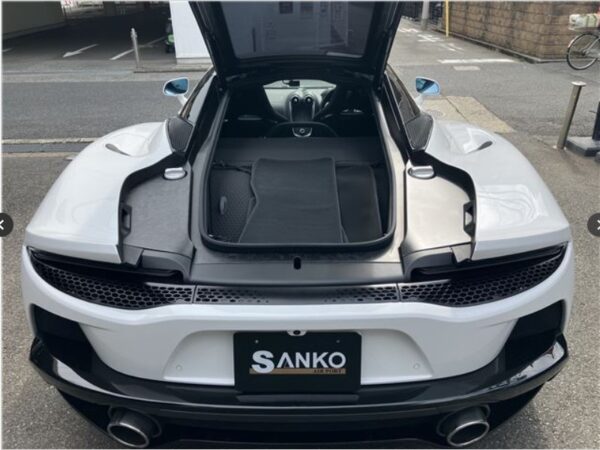 McLaren GT Luxe White 2023 - Image 35