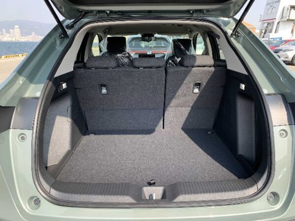 Brand New Honda Vezel X 2025 Green - Image 5