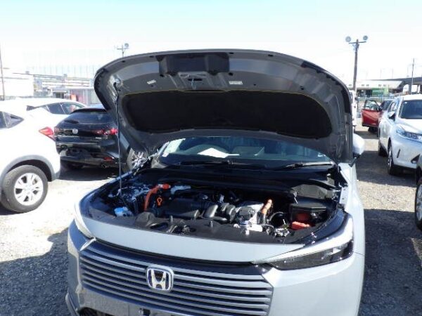Brand New Honda Vezel X 2025 Grey - Image 16