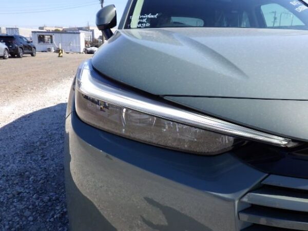 Brand New Honda Vezel Z 2025 Green - Image 18