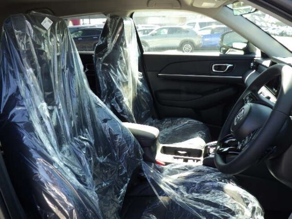 Brand New Honda Vezel Z 2025 Green - Image 6