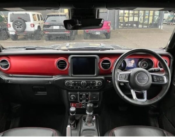2023 JEEP GLADIATOR – 3.6L V6 PETROL - Image 4